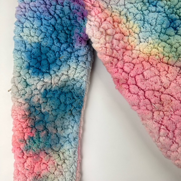 Coffee Shop Rainbow Sherpa Pullover {6x} - Picture 7 of 10